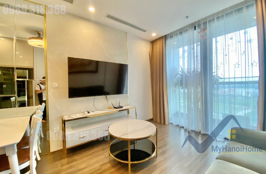 Căn hộ full nội thất Vinhomes Symphony cho thuê 2PN 2WC 2