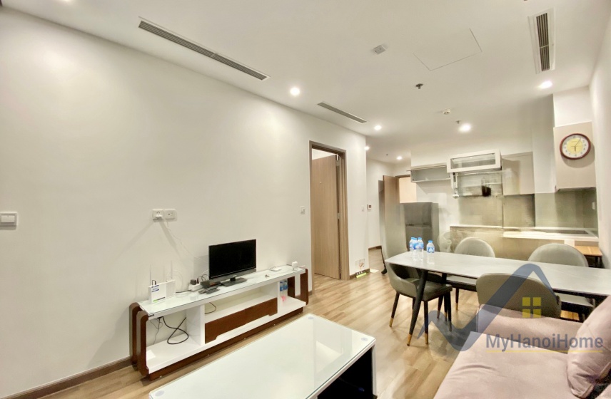 Căn hộ Symphony Long Biên cho thuê 2PN 2WC đủ đồ 3