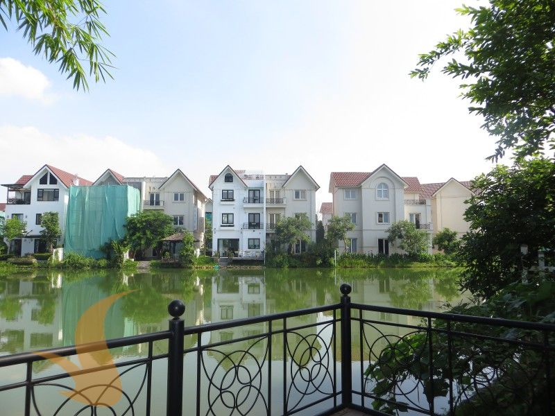Chính chủ bán biệt thự Hoa Lan Vinhomes Riverside căn góc 1