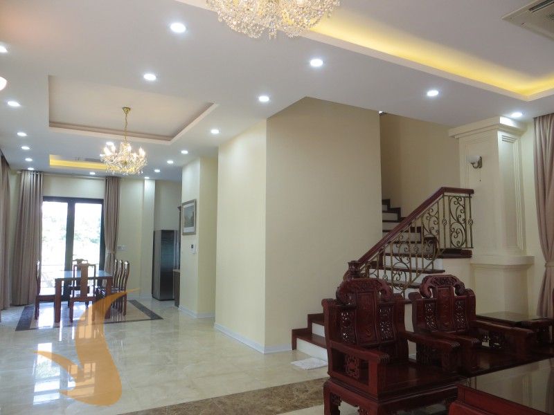 Chính chủ bán biệt thự Hoa Lan Vinhomes Riverside căn góc 3