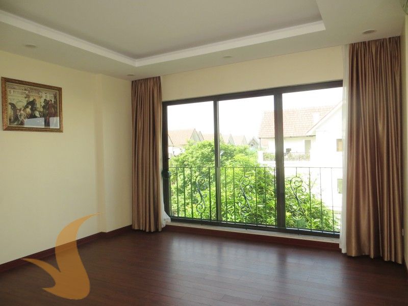 Chính chủ bán biệt thự Hoa Lan Vinhomes Riverside căn góc 8