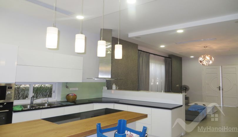 Chính chủ bán nhà Anh Đào Vinhomes Riverside đã sửa chữa 5