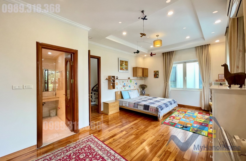 Chính chủ cho thuê biệt thự Vinhome Riverside gần BIS full 15