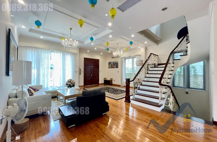 Chính chủ cho thuê biệt thự Vinhome Riverside gần BIS full 5
