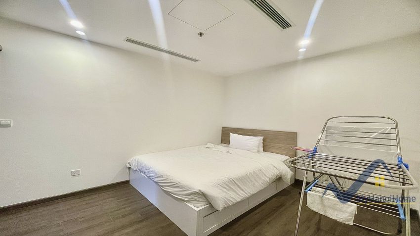 Cho thuê 2PN 2WC căn hộ Vinhomes Symphony full đồ 10