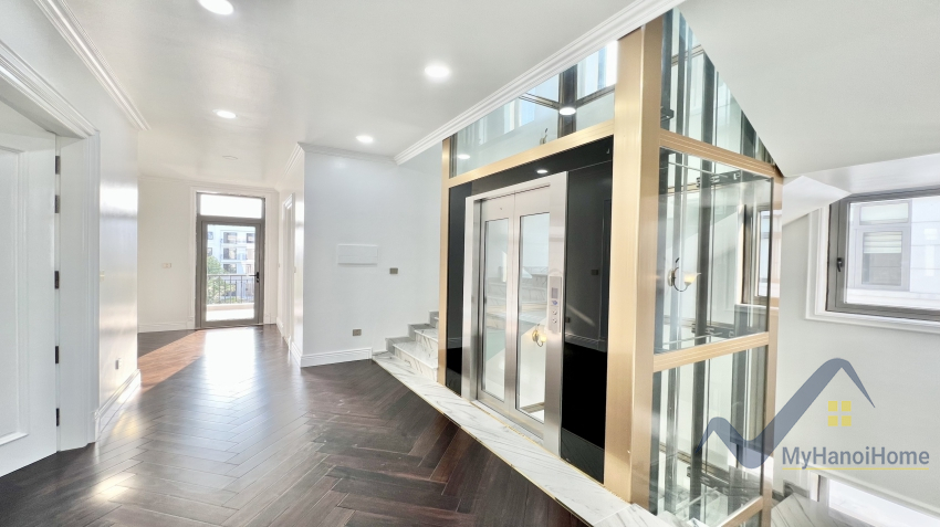 Cho thuê biệt thự đơn lập Vinhomes Harmony gần Vinschool 18