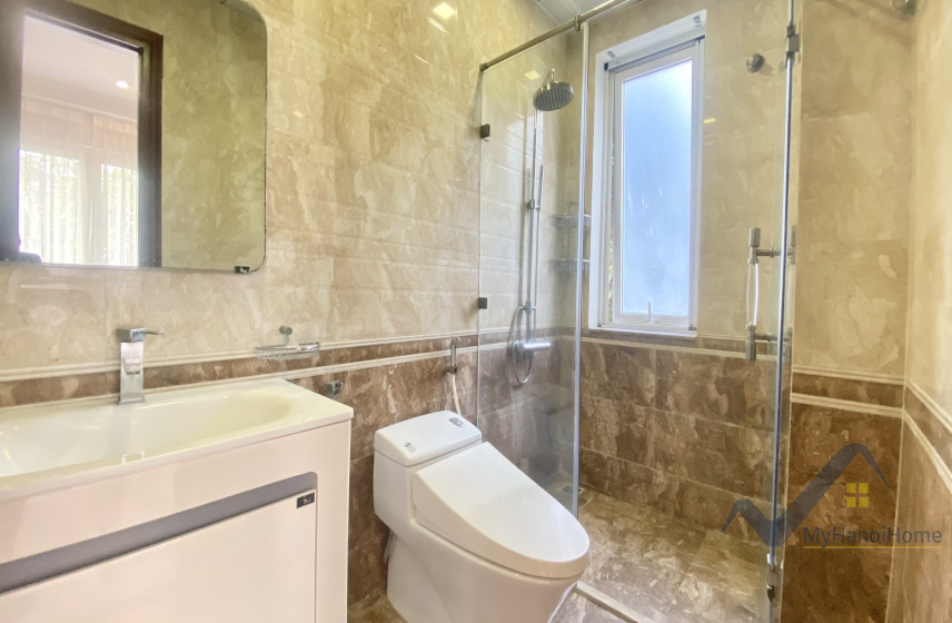 Cho thuê biệt thự đơn lập Vinhomes Riverside có tầng hầm 11