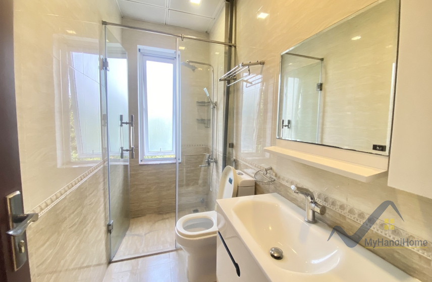 Cho thuê biệt thự đơn lập Vinhomes Riverside có tầng hầm 16
