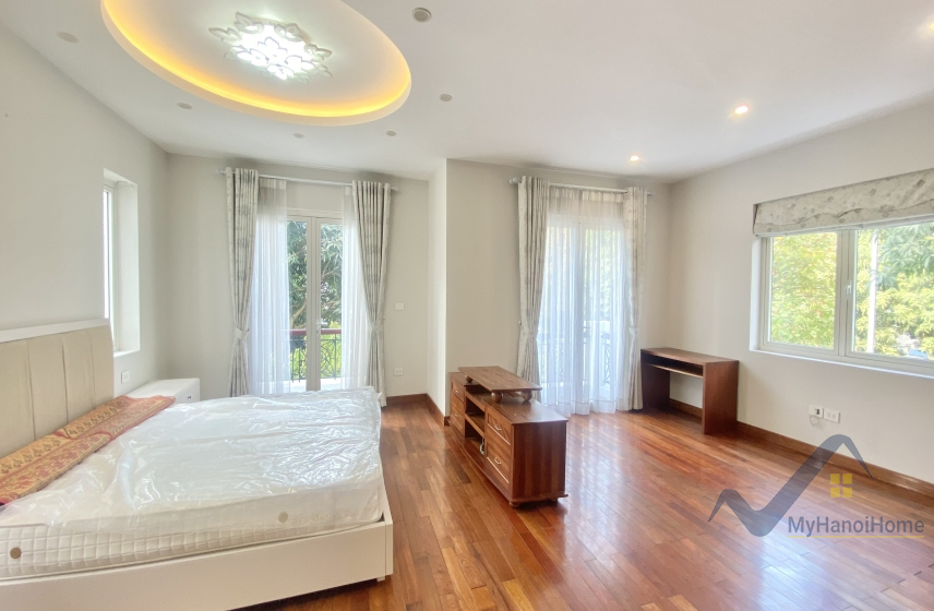 Cho thuê biệt thự đơn lập Vinhomes Riverside có tầng hầm 6