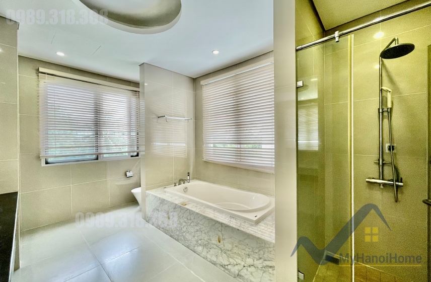 Cho thuê biệt thự đơn lập Vinhomes Riverside sân vườn rộng 3PN 12