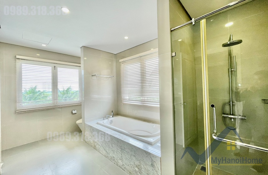 Cho thuê biệt thự đơn lập Vinhomes Riverside sân vườn rộng 3PN 20