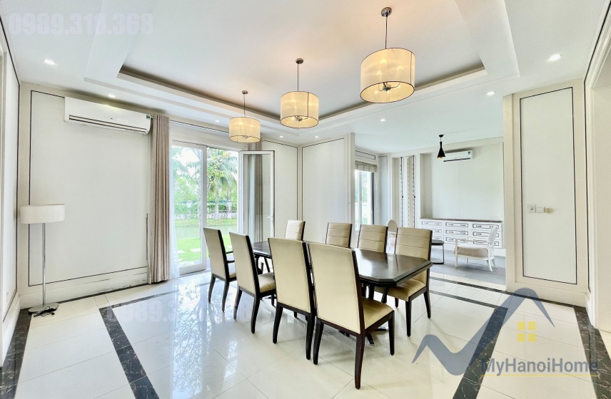 Cho thuê biệt thự đơn lập Vinhomes Riverside sân vườn rộng 3PN 4