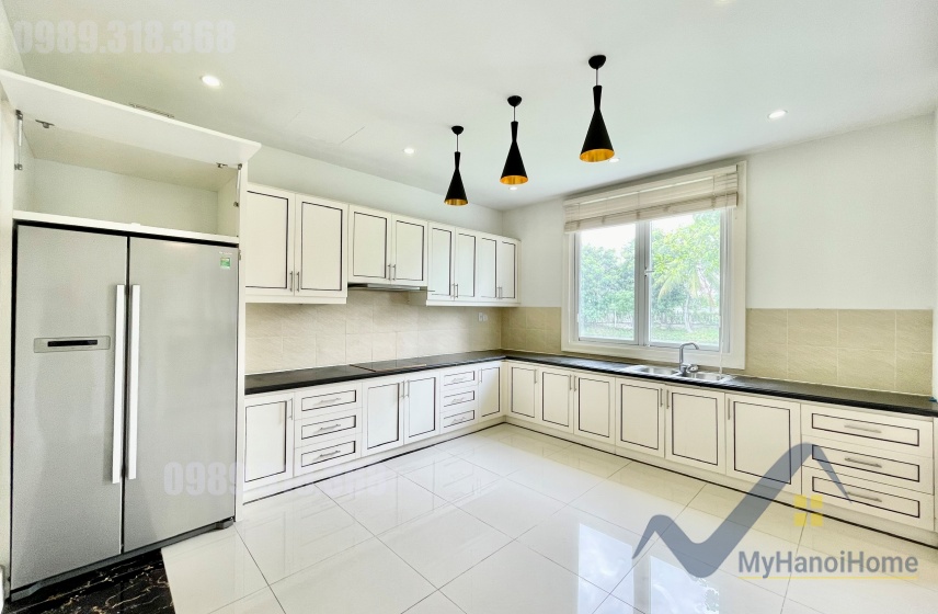 Cho thuê biệt thự đơn lập Vinhomes Riverside sân vườn rộng 3PN 7