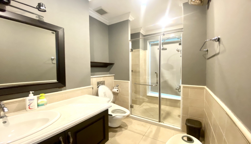 Cho thuê biệt thự đơn lập Vinhomes Riverside vị trí gần trường BIS 10
