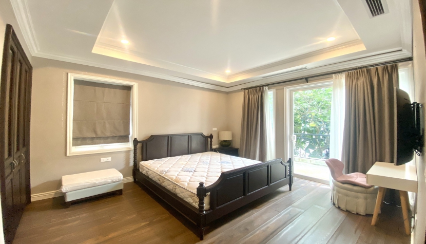 Cho thuê biệt thự đơn lập Vinhomes Riverside vị trí gần trường BIS 11
