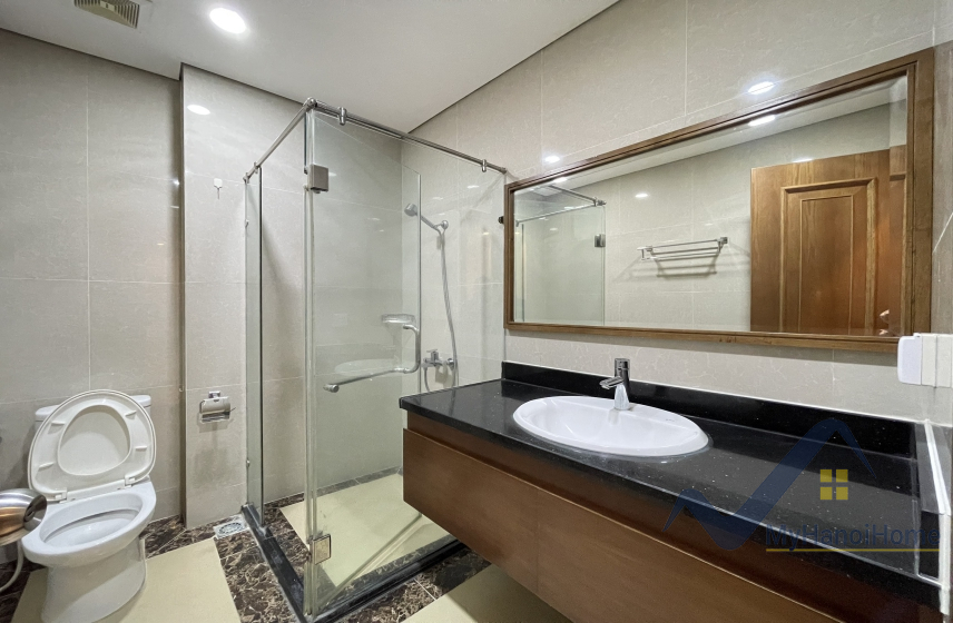 Cho thuê biệt thự đơn lập Vinhomes Riverside vườn rộng đủ đồ 13