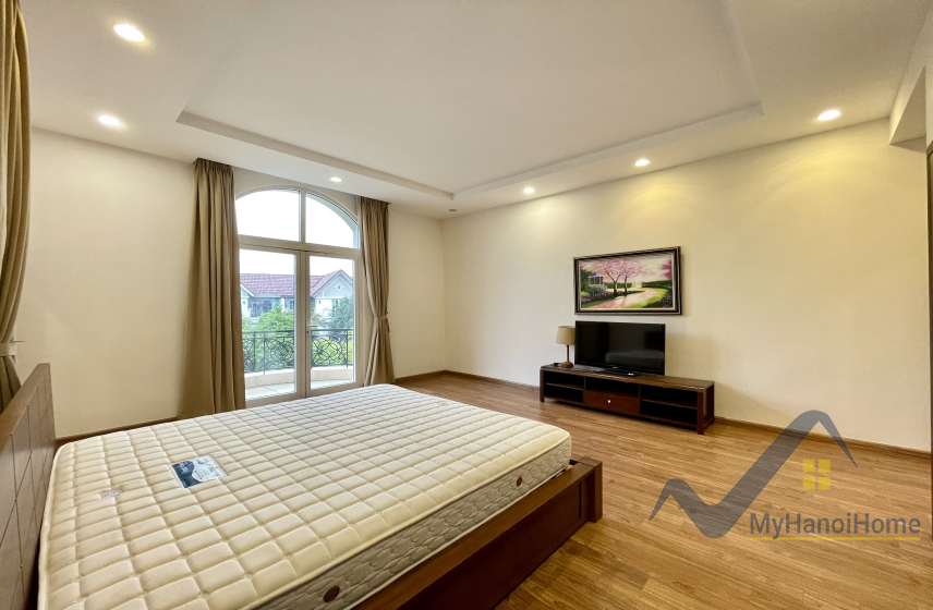 Cho thuê biệt thự đơn lập Vinhomes Riverside vườn rộng đủ đồ 20