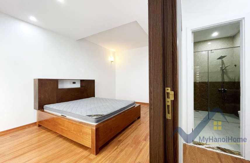 Cho thuê biệt thự Harmonny Vinhomes Riverside có thang máy 14