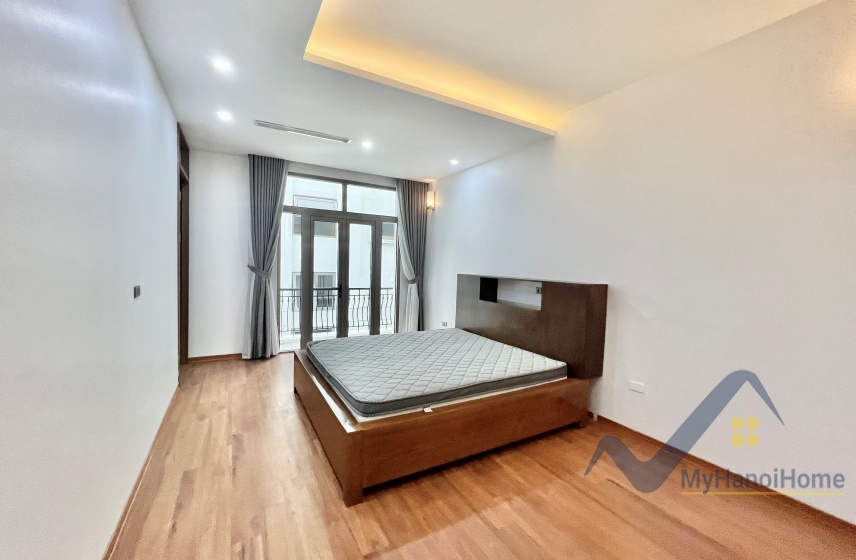 Cho thuê biệt thự Harmonny Vinhomes Riverside có thang máy 9