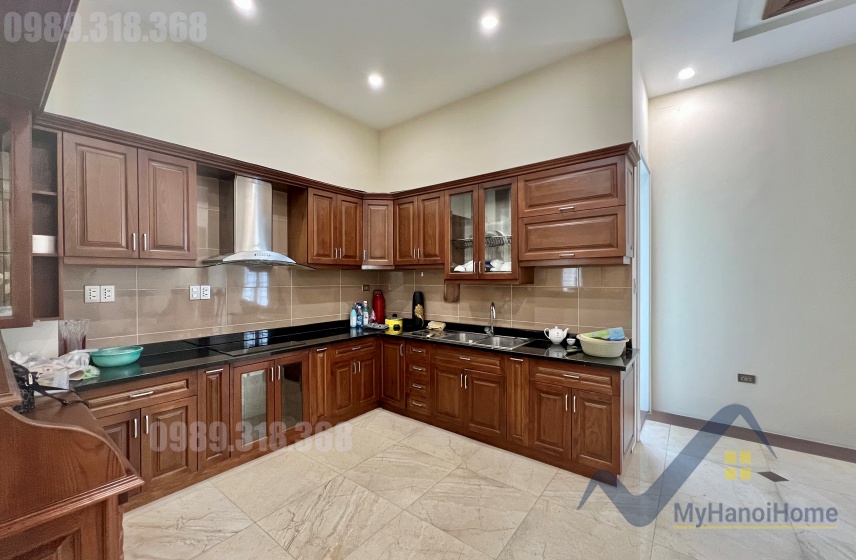Cho thuê biệt thự Hoa Sữa Vinhomes Riverside 4PN đủ đồ 3