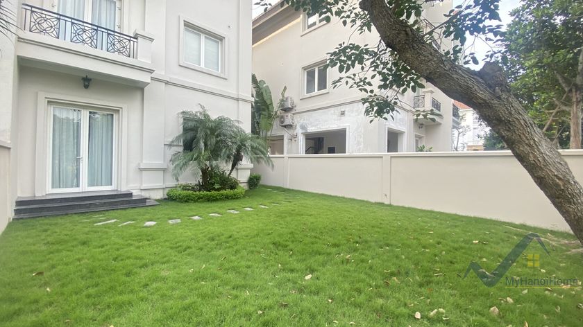 Cho thuê biệt thự Hoa Sữa Vinhomes Riverside căn song lập 19