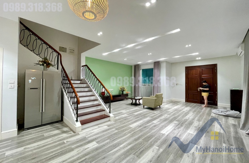 Cho thuê biệt thự Hoa Sữa Vinhomes Riverside căn song lập 3
