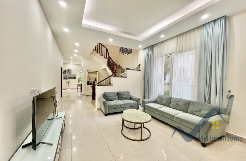 Cho thuê biệt thự Hoa Sữa Vinhomes Riverside đã hoàn thiện 1