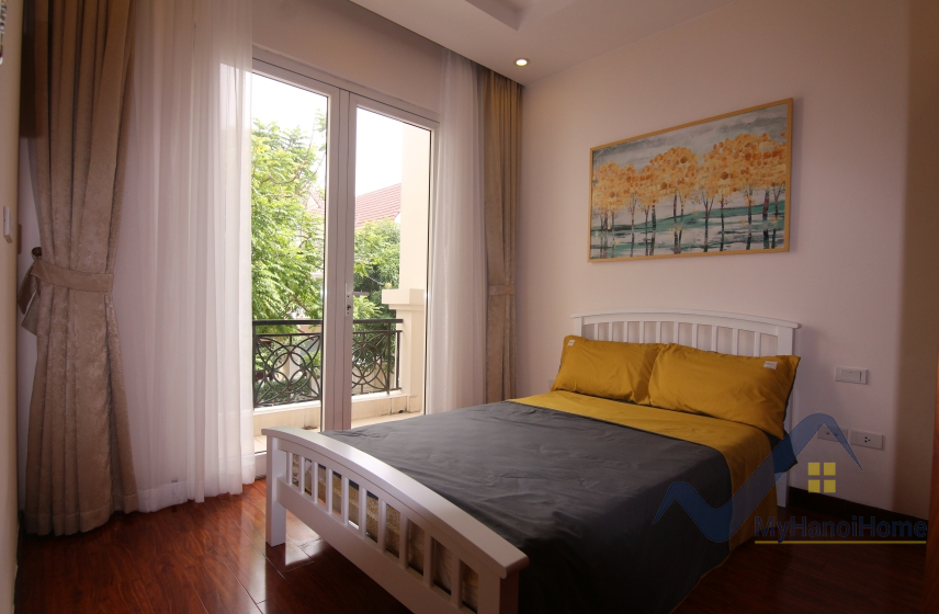 Cho thuê biệt thự Hoa Sữa Vinhomes Riverside đã hoàn thiện 11