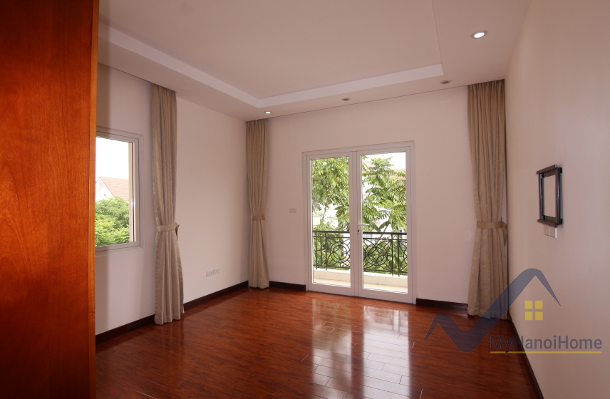 Cho thuê biệt thự Hoa Sữa Vinhomes Riverside đã hoàn thiện 18