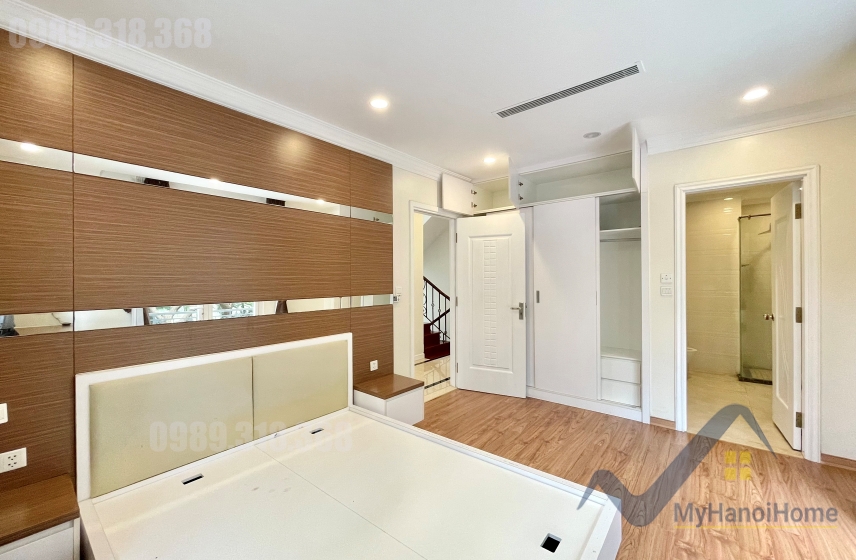 Cho thuê biệt thự Hoa Sữa Vinhomes Riverside full nội thất 12