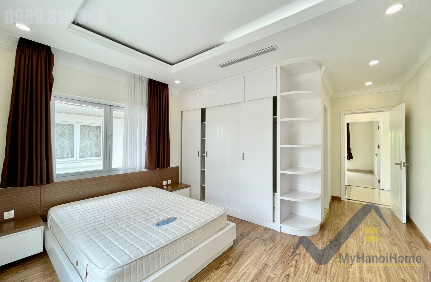 Cho thuê biệt thự Hoa Sữa Vinhomes Riverside full nội thất 23