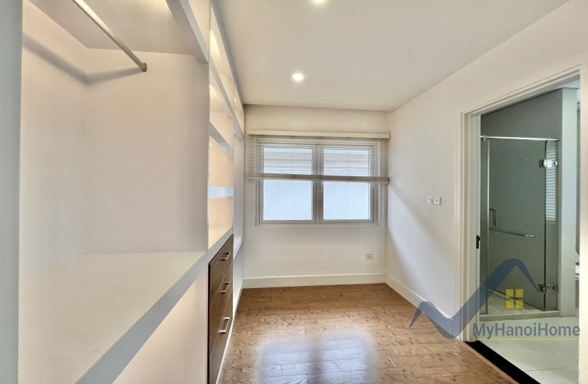 Cho thuê biệt thự Hoa Sữa Vinhomes Riverside, gần BIS, đủ đồ 17