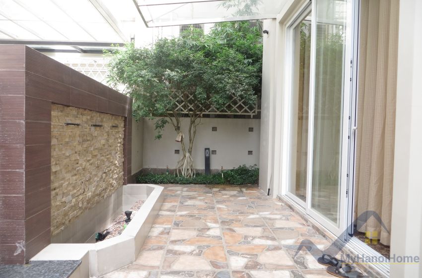 Cho thuê biệt thự song lập Vinhome Riverside không sông 2
