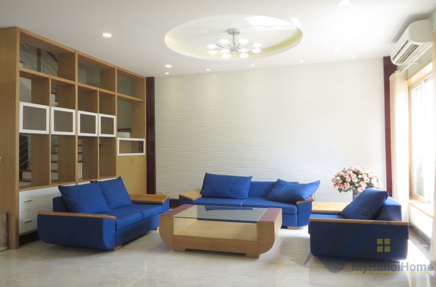 Cho thuê biệt thự song lập Vinhome Riverside không sông 3