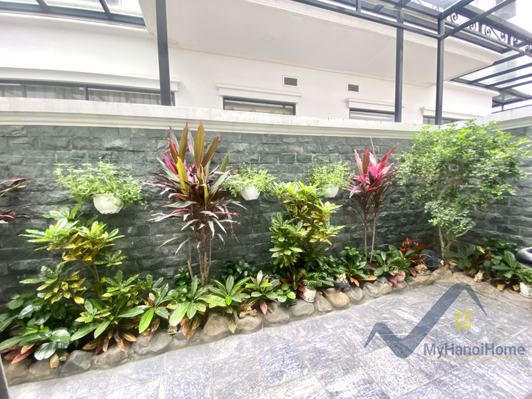 Cho thuê biệt thự Vinhomes Harmony căn liền kề đủ đồ 3