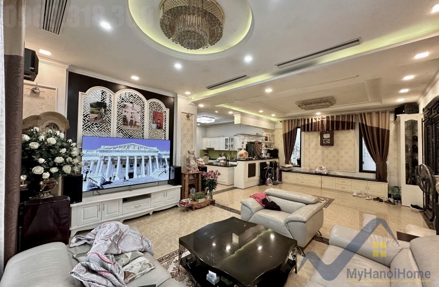 Cho thuê biệt thự Vinhomes Riverside 4 phòng ngủ khép kín 2
