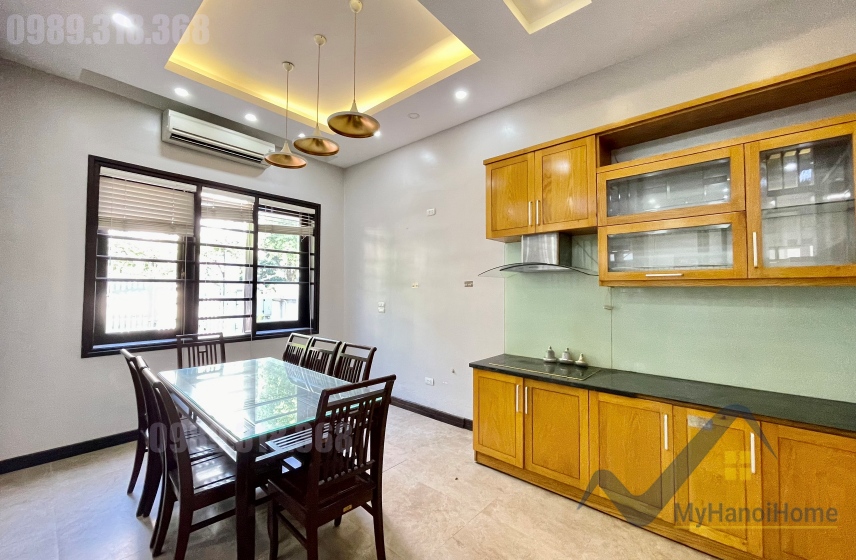 Cho thuê biệt thự Vinhomes Riverside Anh Đào full đồ 7