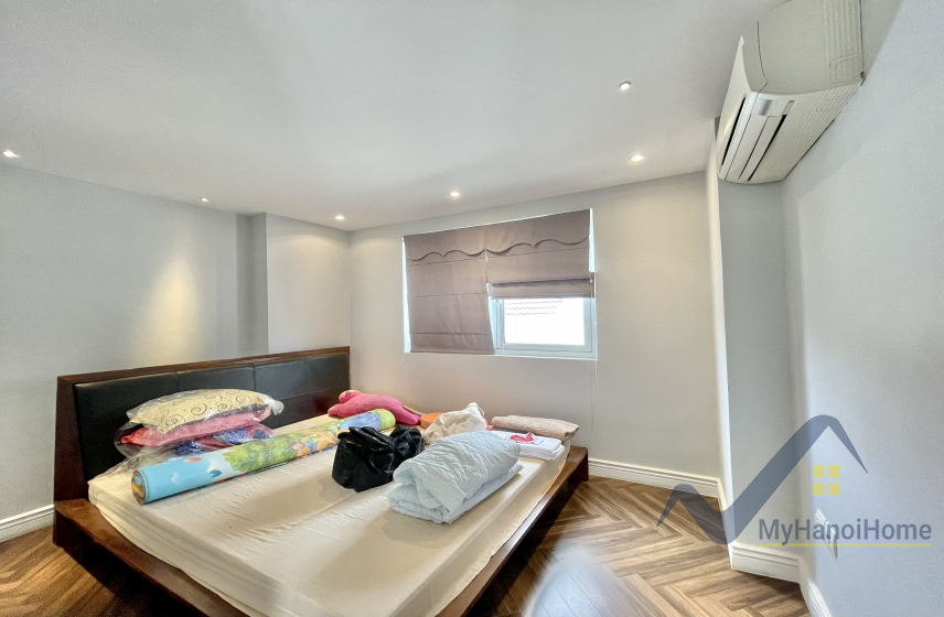 Cho thuê biệt thự Vinhomes Riverside căn song lập, gần trường BIS 20