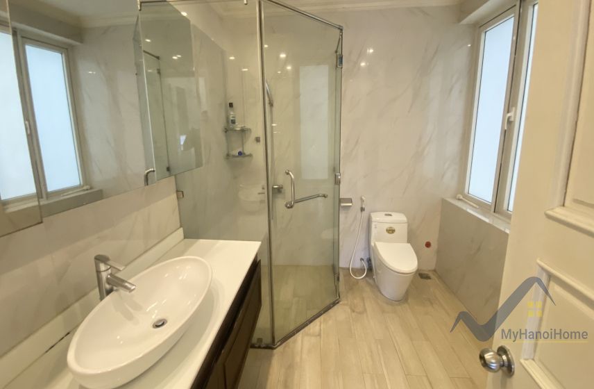Cho thuê biệt thự Vinhomes Riverside căn song lập 15