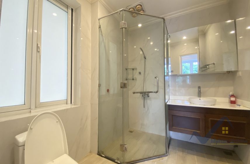 Cho thuê biệt thự Vinhomes Riverside căn song lập 19