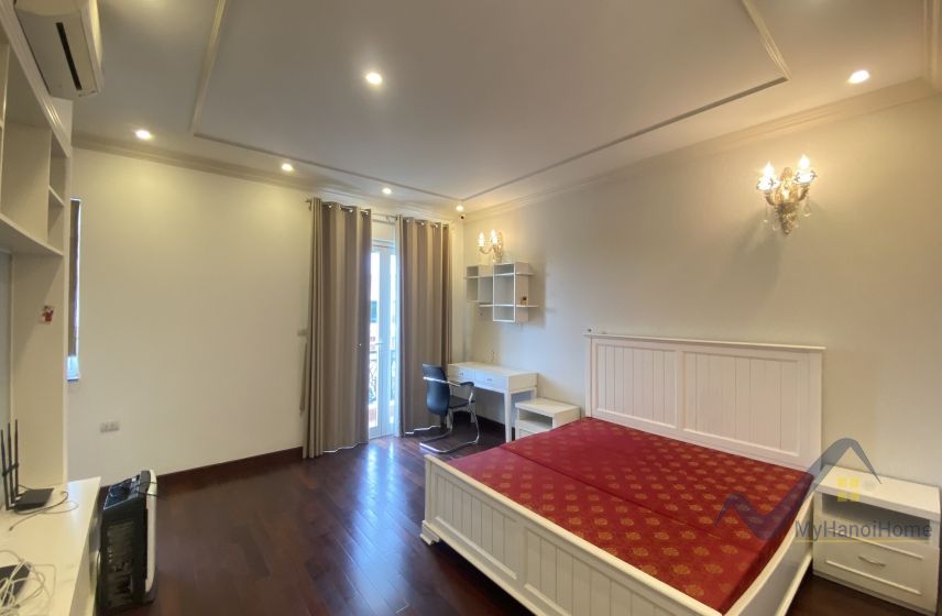 Cho thuê biệt thự Vinhomes Riverside căn song lập 20