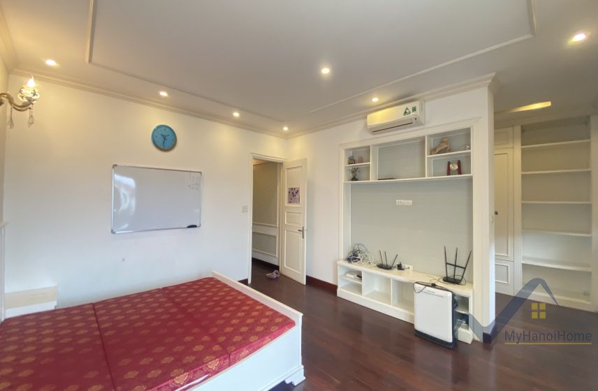 Cho thuê biệt thự Vinhomes Riverside căn song lập 21