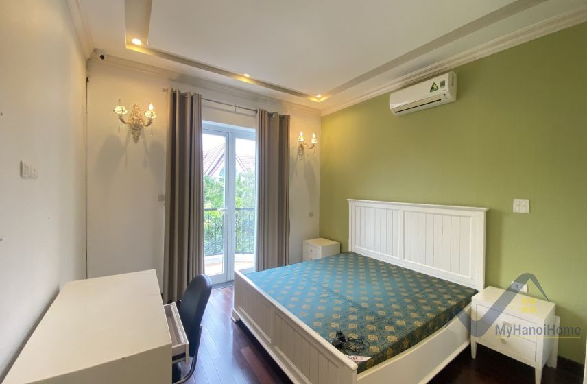 Cho thuê biệt thự Vinhomes Riverside căn song lập 24