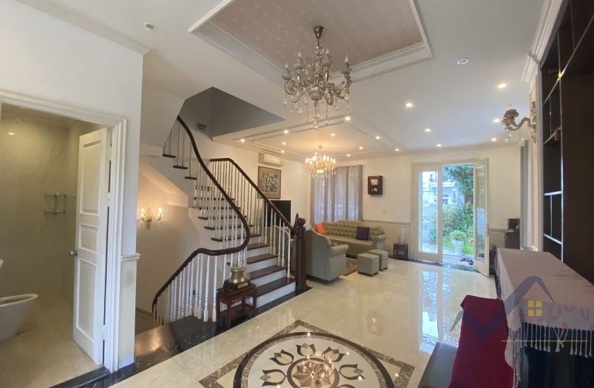 Cho thuê biệt thự Vinhomes Riverside căn song lập 3