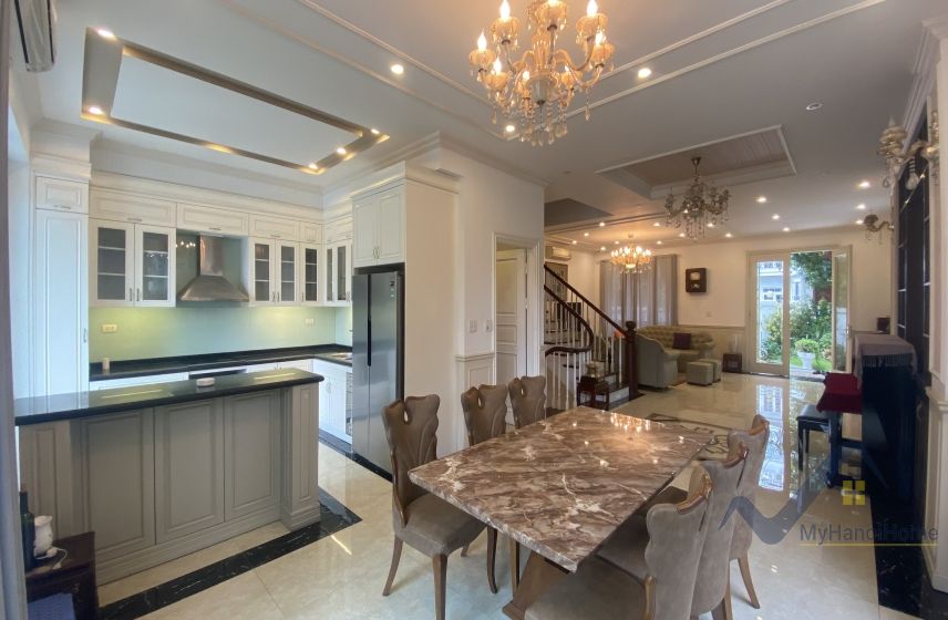 Cho thuê biệt thự Vinhomes Riverside căn song lập 6