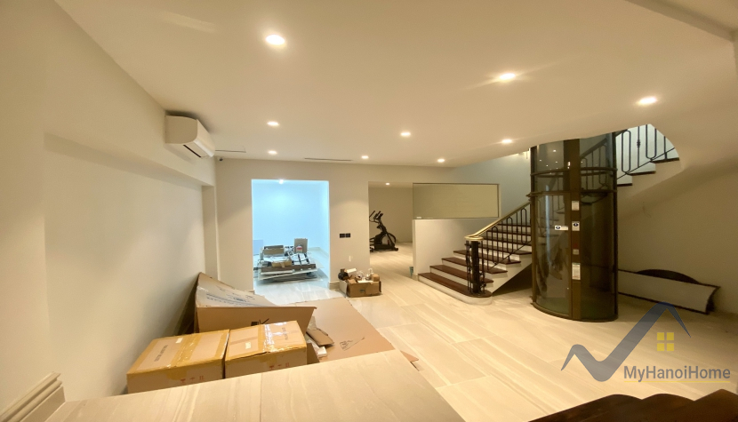 Cho thuê biệt thự Vinhomes Riverside có bể bơi, căn đơn lập 7