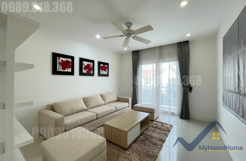 Cho thuê biệt thự Vinhomes Riverside có sân rộng, đủ đồ 17