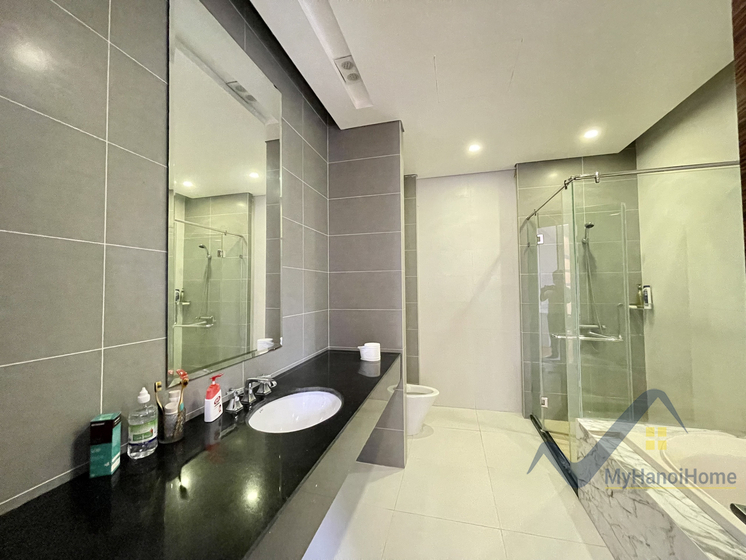 Cho thuê biệt thự Vinhomes Riverside full đồ 4PN 13