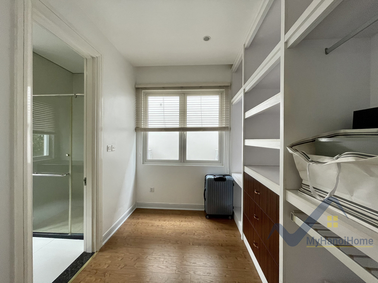 Cho thuê biệt thự Vinhomes Riverside full đồ 4PN 16