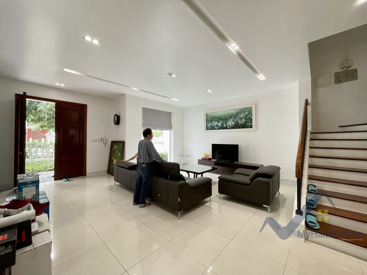 Cho thuê biệt thự Vinhomes Riverside full đồ 4PN 2